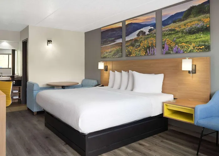Days Inn By Wyndham Columbus Worthington