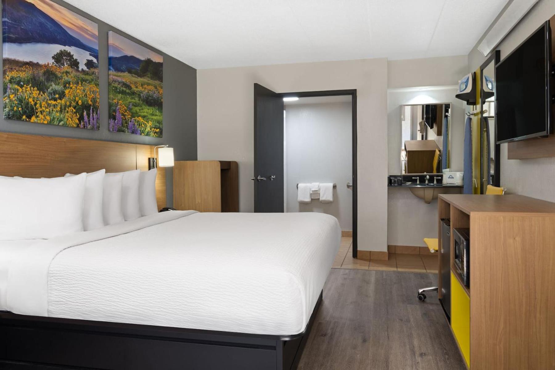 Days By Wyndham Worthington Hotel 2*